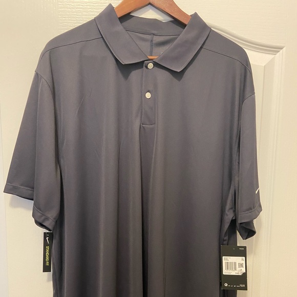 New Drifit Nike Polo - Picture 2 of 2